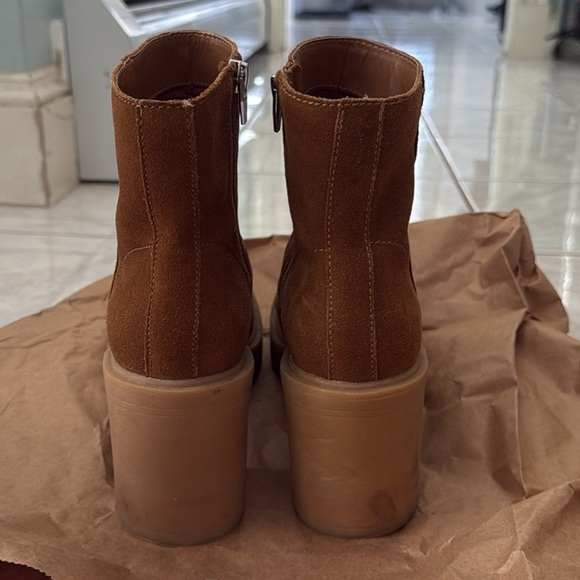 Dolce Vita suede boots - Picture 3 of 6